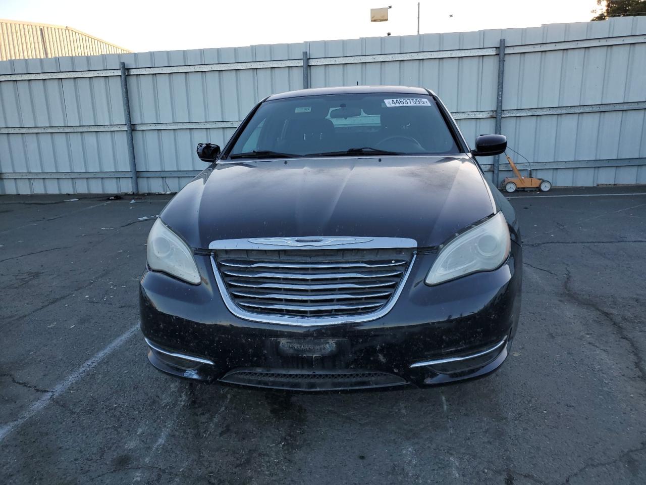 2013 Chrysler 200 VIN 1C3CCBBB7DN639763 Copart auction photo, minor dent/scratches damage thumbnail 5