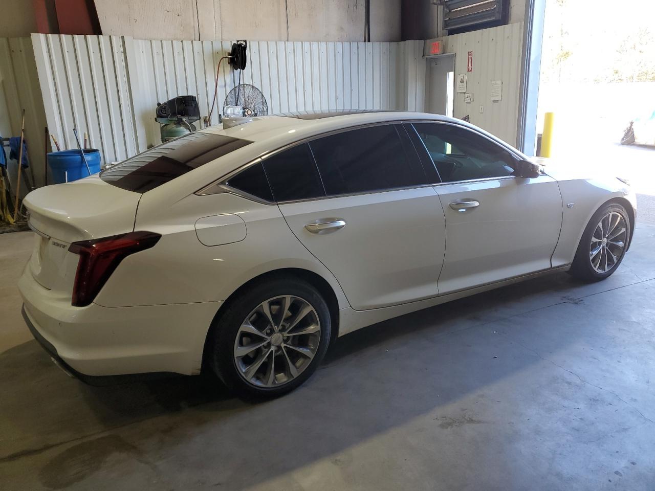 2021 Cadillac CT5 VIN 1G6DN5RK5M0146553 Copart auction photo, side / minor dent/scratches damage thumbnail 3