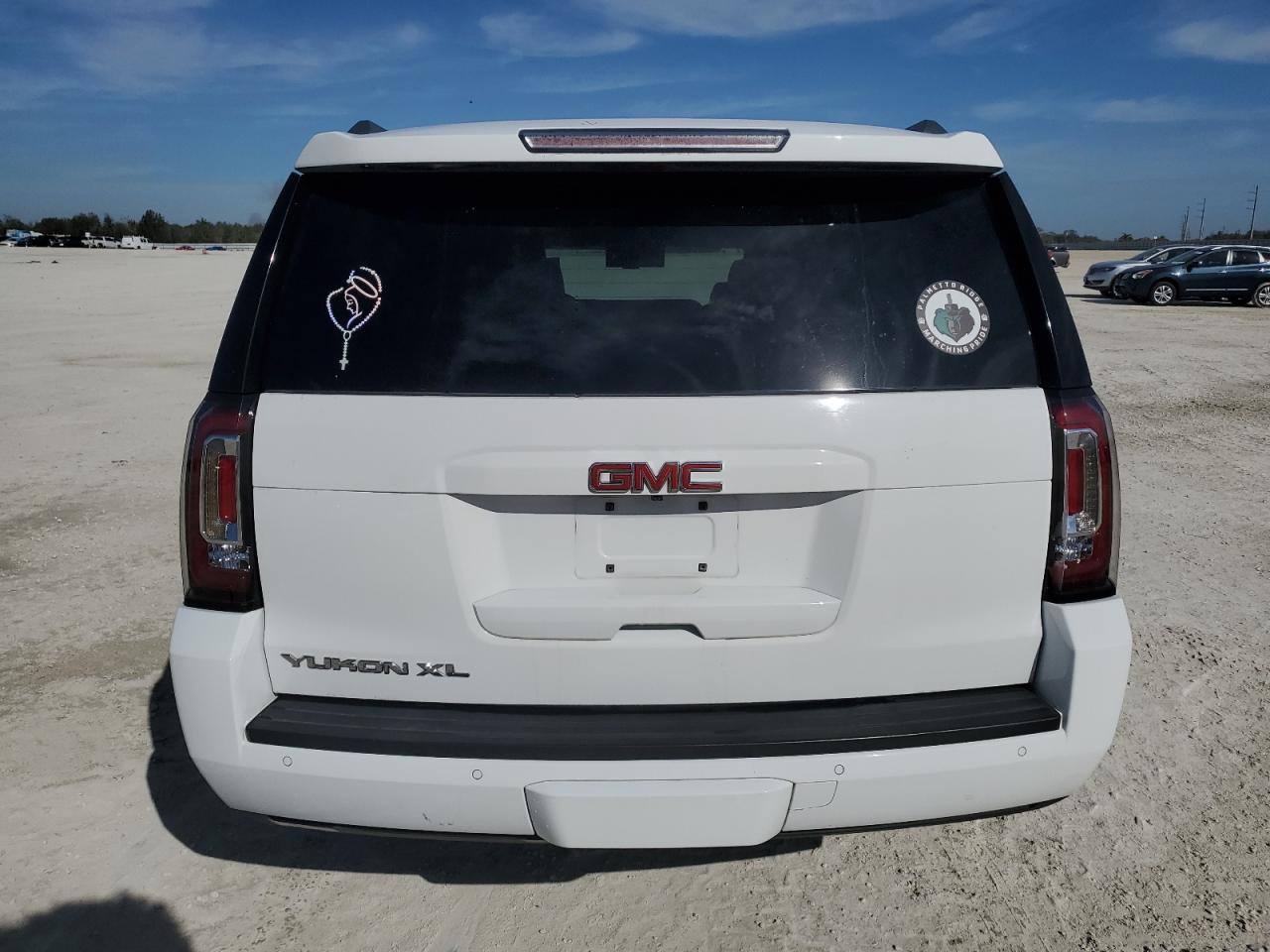 2016 GMC Yukon VIN 1GKS1GKC5GR107321 Copart auction photo, front end damage thumbnail 6