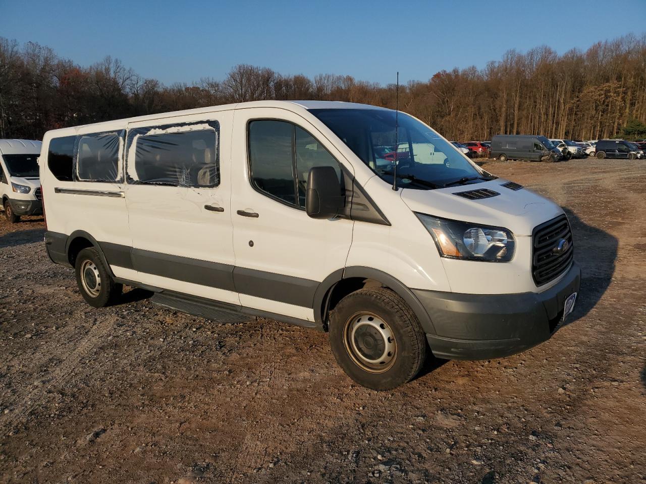 2018 Ford Transit VIN 1FBZX2YM8JKA34008 Copart auction photo, side / minor dent/scratches damage thumbnail 4