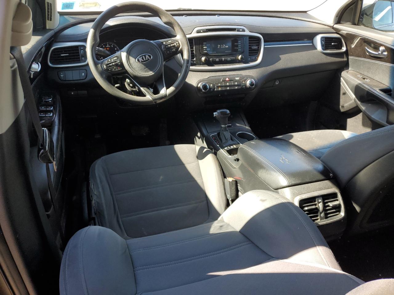 2016 KIA Sorento VIN 5XYPGDA37GG095137 Copart auction photo, vandalism damage thumbnail 8