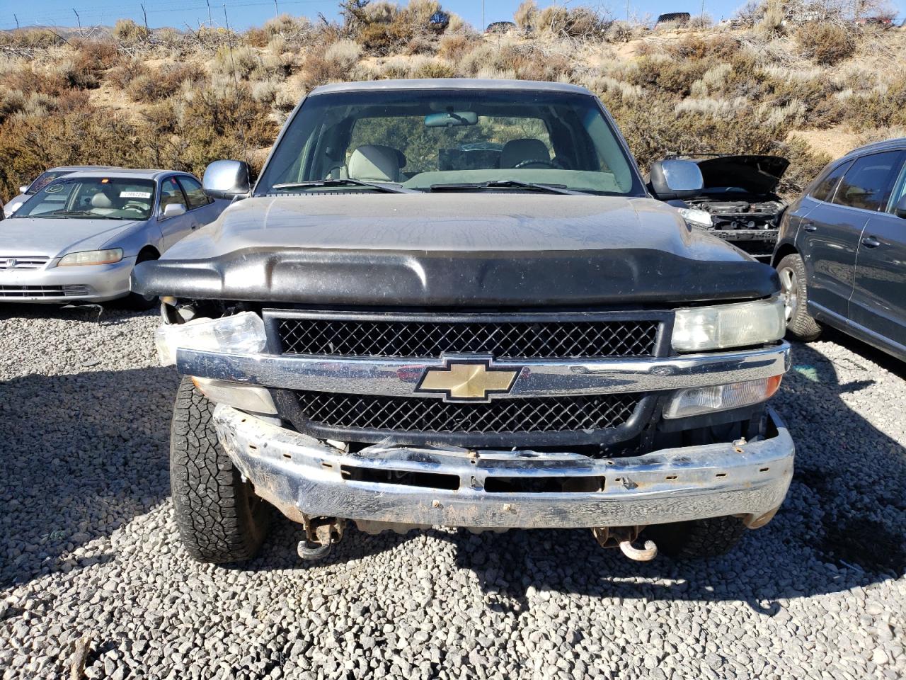 2002 Chevrolet Silverado VIN 1GCHK29U82E209135 Copart auction photo, front end damage thumbnail 5