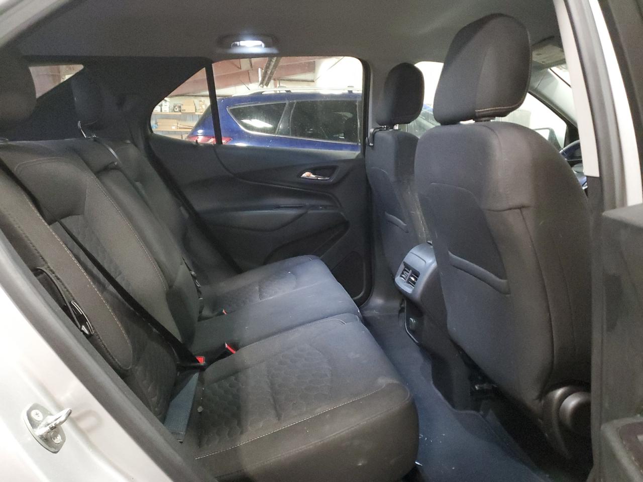 2018 Chevrolet Equinox VIN 2GNAXSEV4J6213064 Copart auction photo, front end / side damage thumbnail 11
