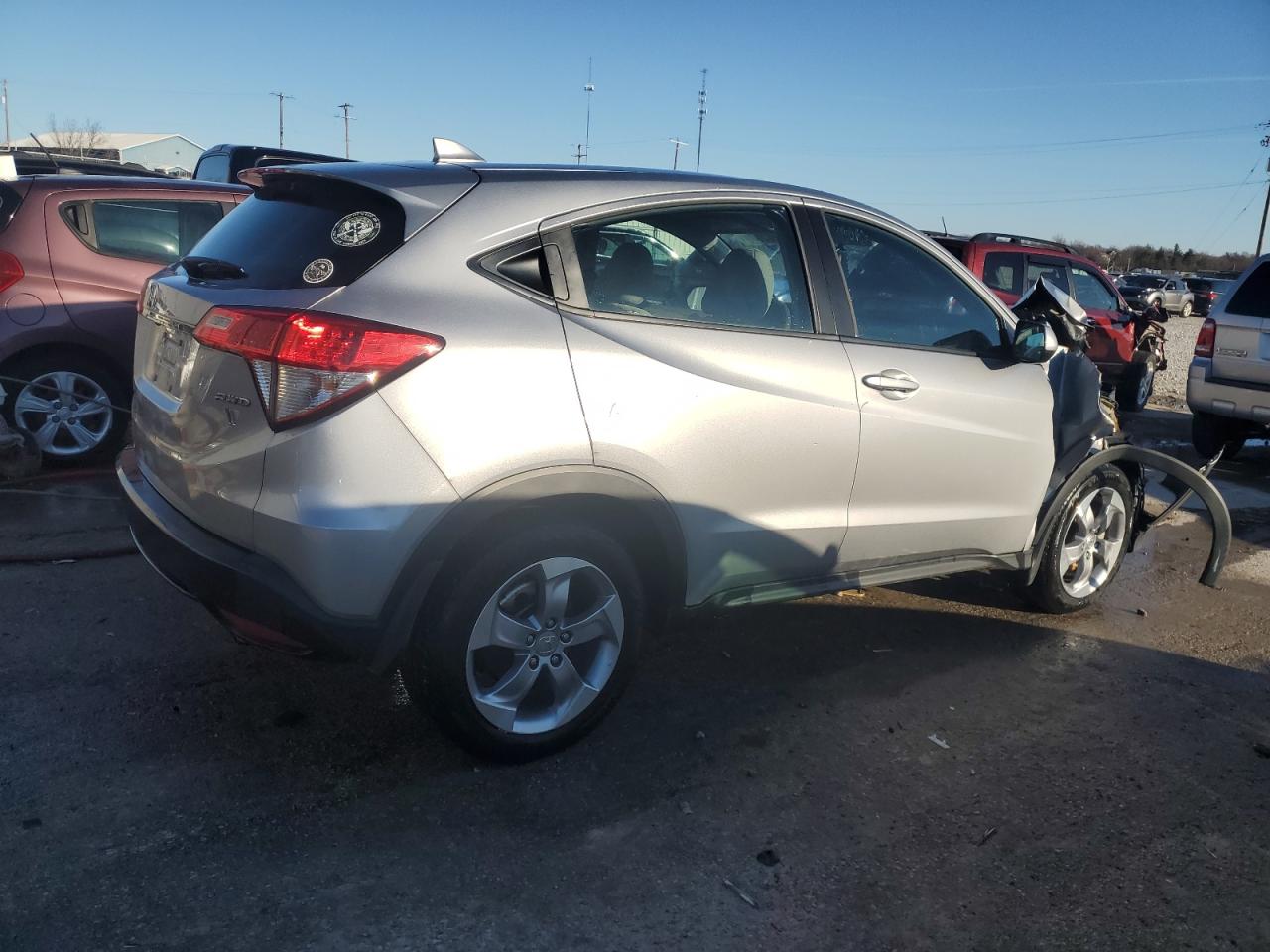 2022 Honda HR-V VIN 3CZRU6H32NM750463 Copart auction photo, front end / rear end damage thumbnail 3