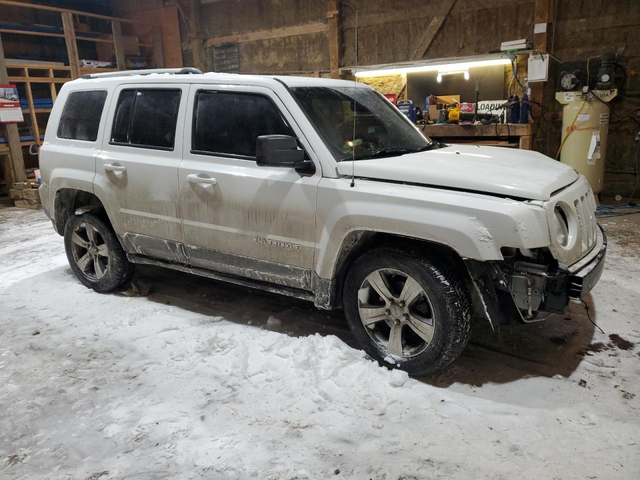 2017 Jeep Liberty (Patriot) VIN 1C4NJRFB1HD107627 Copart auction photo, front end damage thumbnail 4