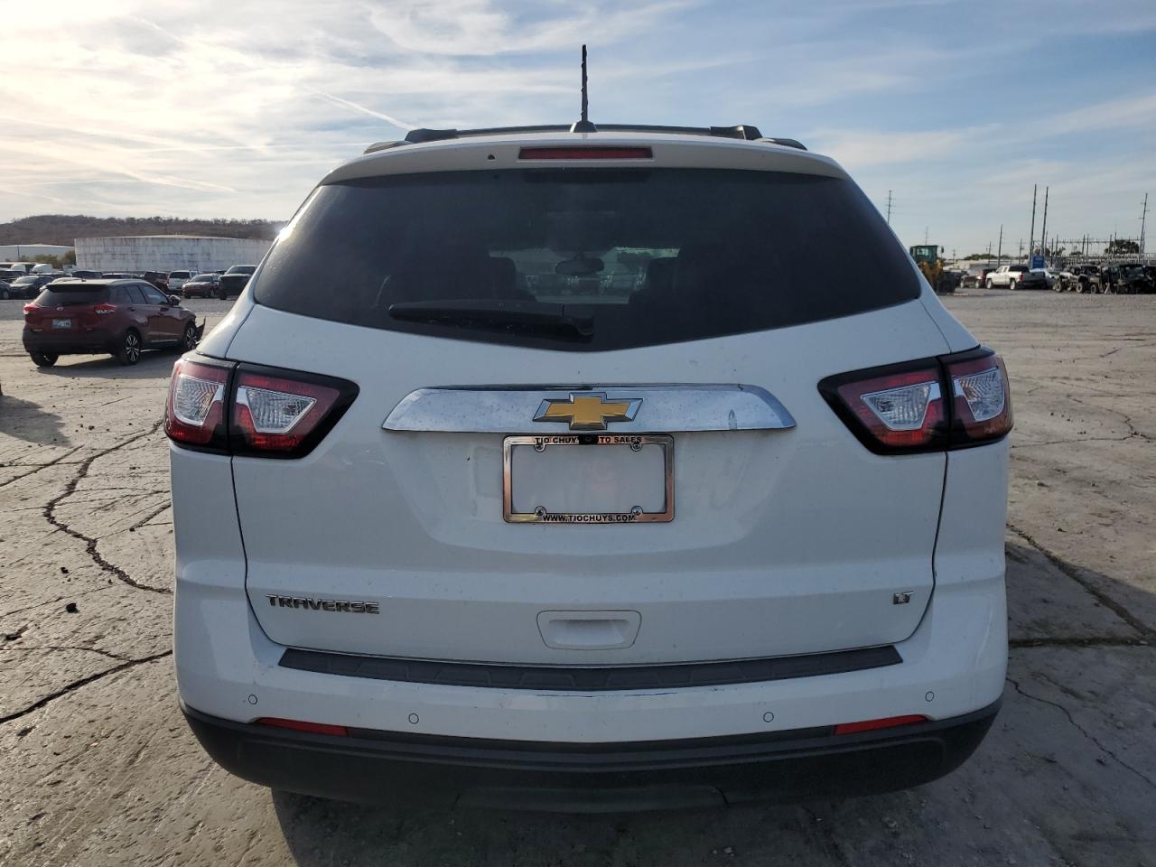 2017 Chevrolet Traverse VIN 1GNKRGKD4HJ100719 Copart auction photo, side damage thumbnail 6