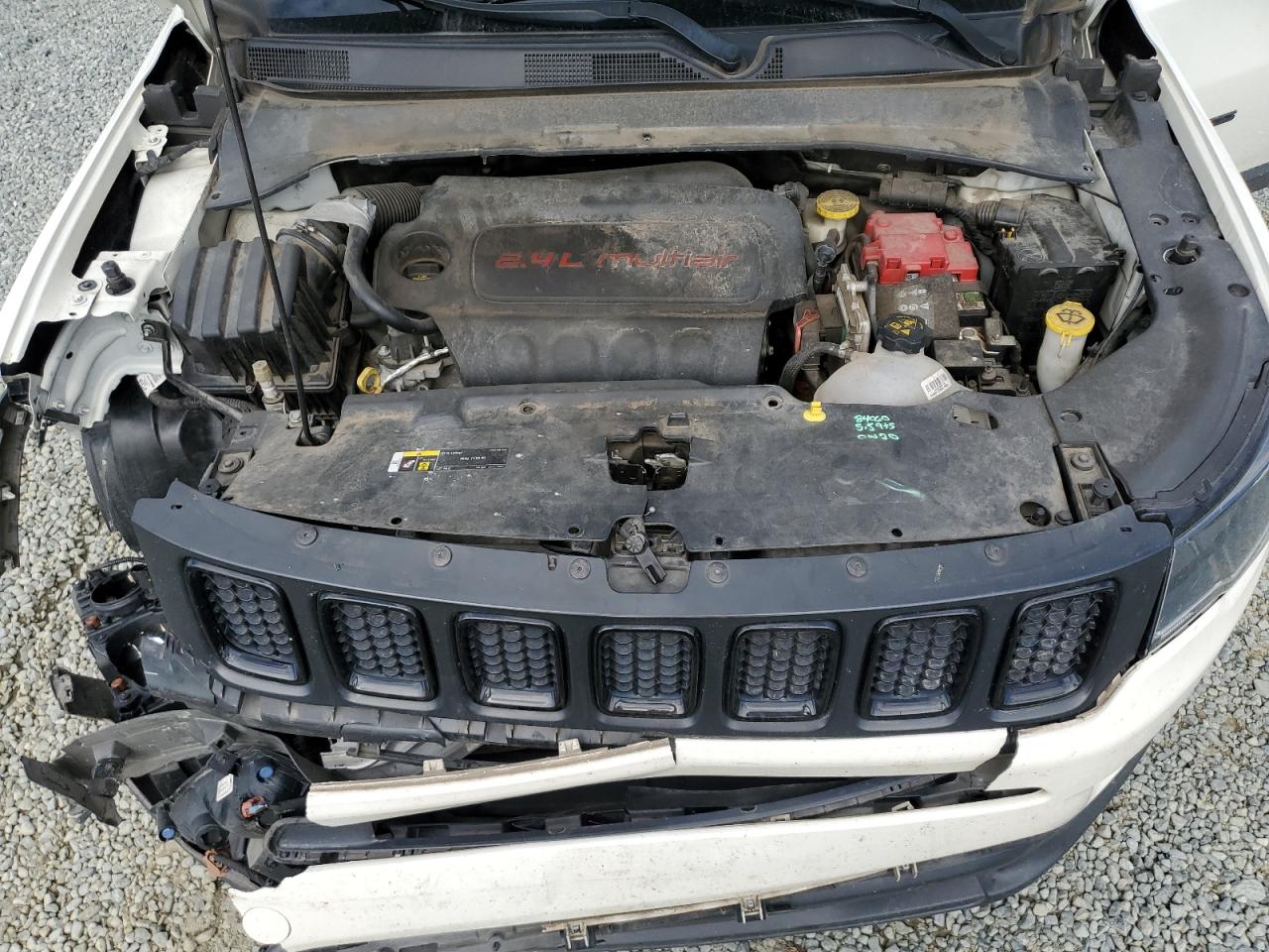 2020 Jeep Compass VIN 3C4NJCBBXLT176726 Copart auction photo, front end / side damage thumbnail 13