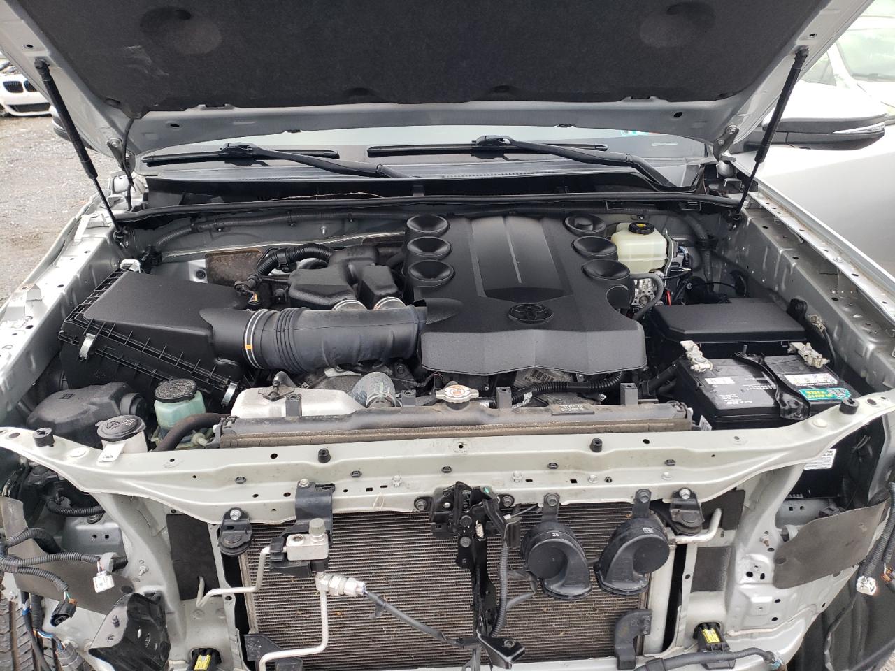 2019 Toyota 4Runner VIN JTEBU5JR6K5731587 Copart auction photo, front end / minor dent/scratches damage thumbnail 12