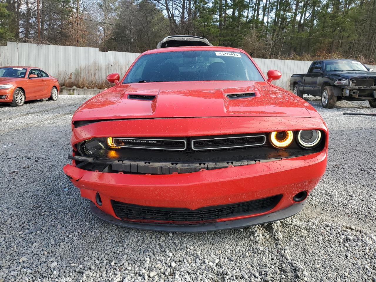 2019 Dodge Challenger VIN 2C3CDZGGXKH628143 Copart auction photo, front end / side damage thumbnail 5