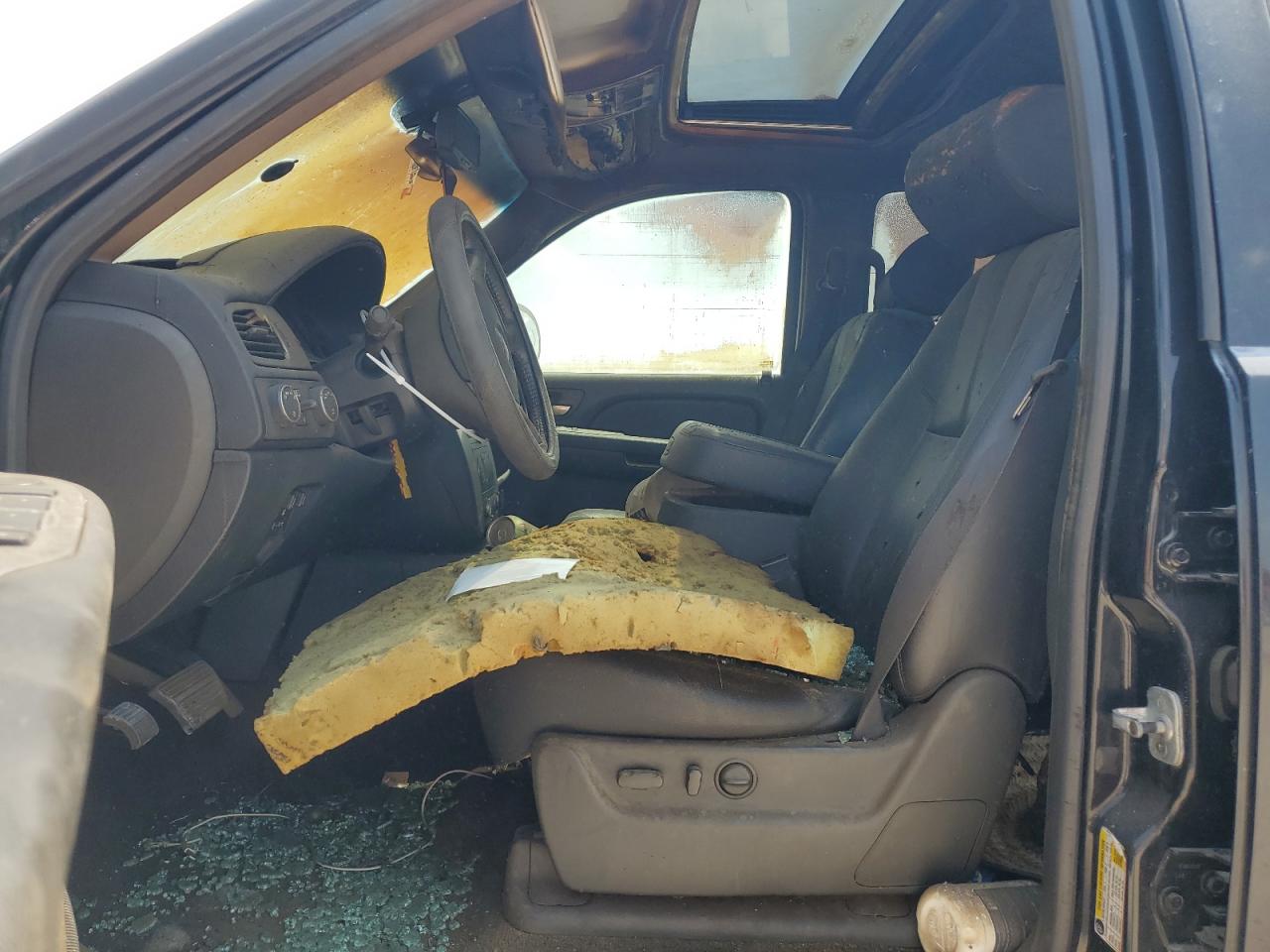 2009 Chevrolet Tahoe VIN 1GNFK23099R136820 Copart auction photo, burn damage thumbnail 7