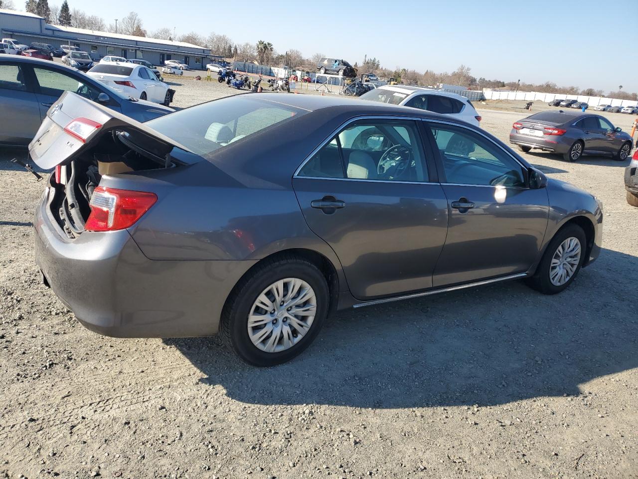 2014 Toyota Camry VIN 4T4BF1FK0ER338134 Copart auction photo, rear end damage thumbnail 3