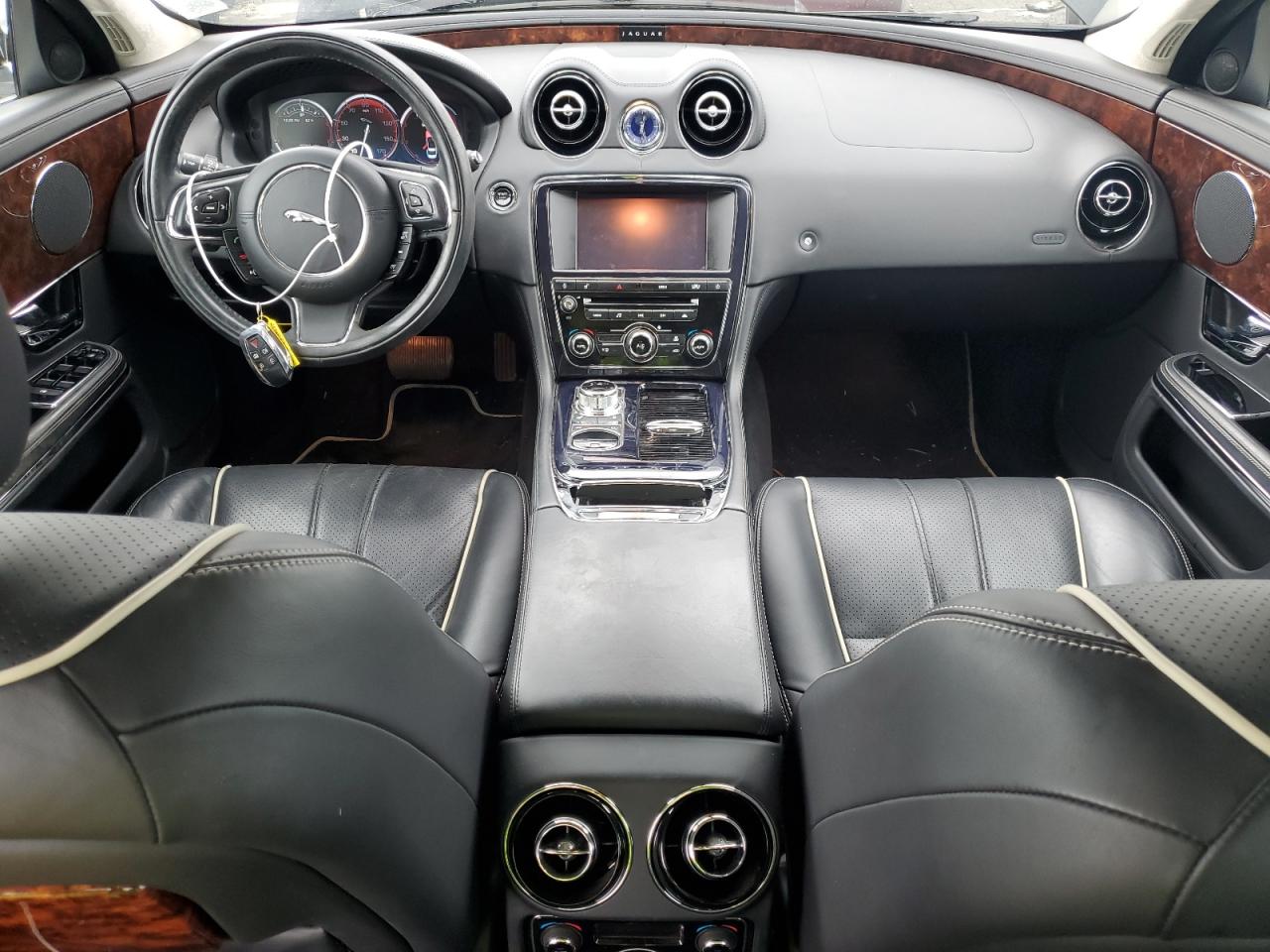 2011 Jaguar XJ VIN SAJWA2GB0BLV05131 Copart auction photo, front end / undercarriage damage thumbnail 8