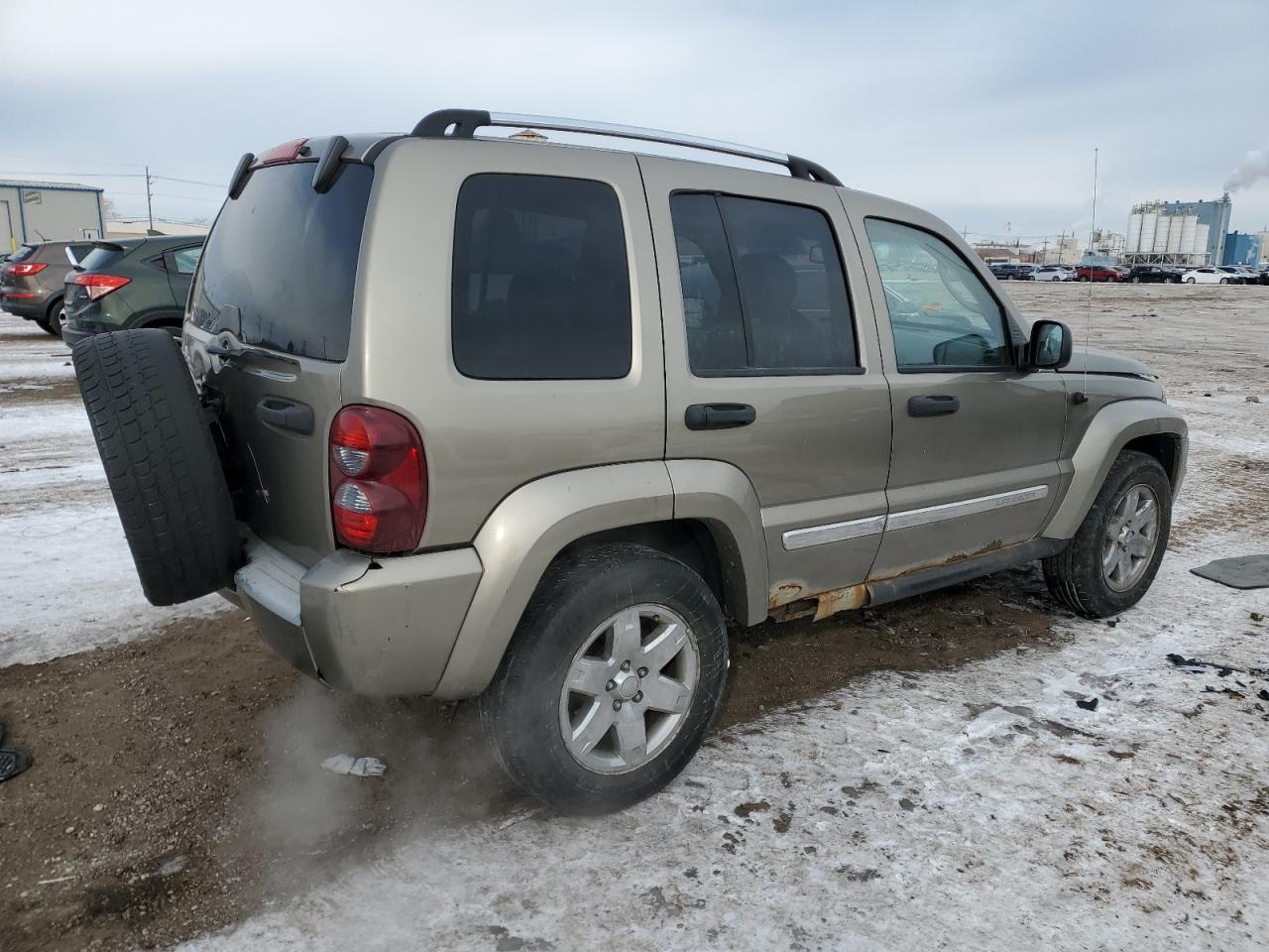 2006 Jeep Liberty (North America) VIN 1J4GL58K36W109822 Copart auction photo, rear end / minor dent/scratches damage thumbnail 3
