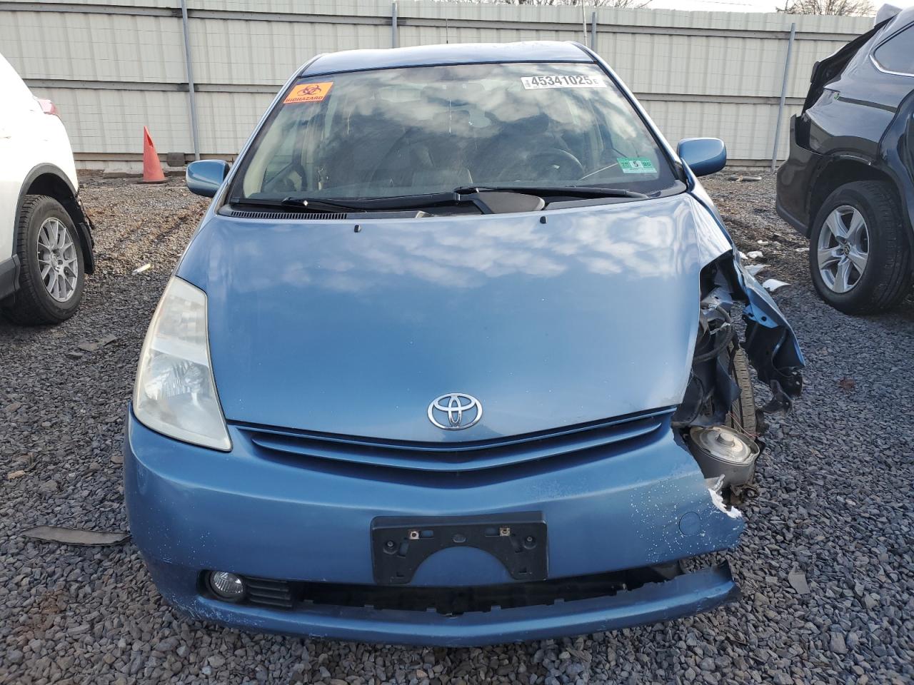 2004 Toyota Prius VIN JTDKB20U240071949 Copart auction photo, front end / rear end damage thumbnail 5