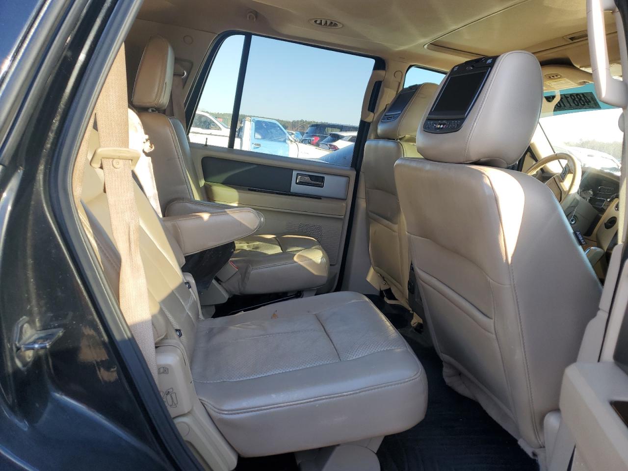 2012 Ford Expedition VIN 1FMJU1H51CEF17731 Copart auction photo, front end damage thumbnail 10