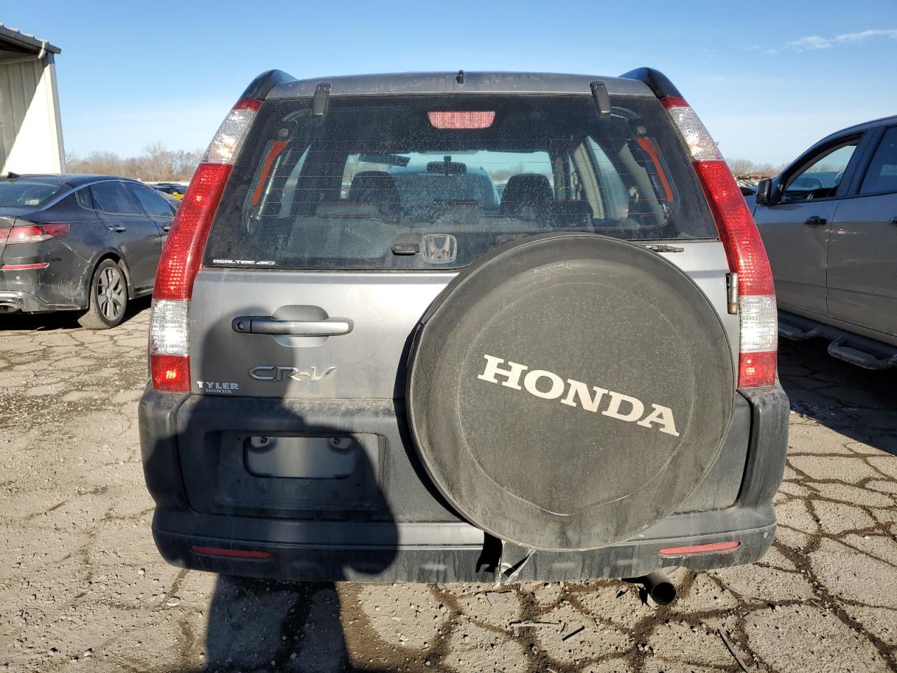 2006 Honda CR-V VIN JHLRD78516C054731 Copart auction photo, front end damage thumbnail 6