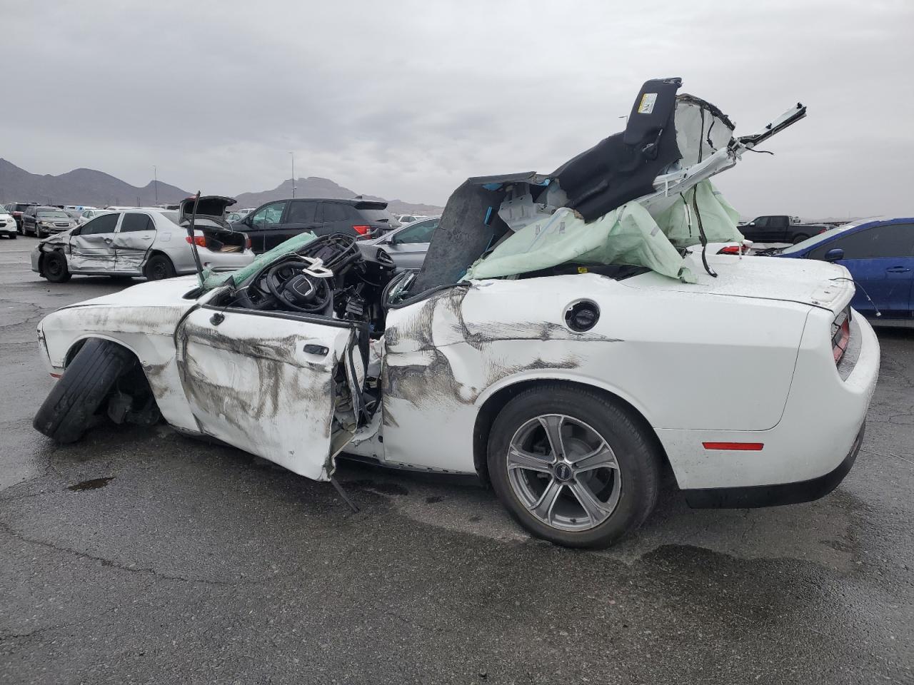2019 Dodge Challenger VIN 2C3CDZAG0KH561822 Copart auction photo, rollover damage thumbnail 2