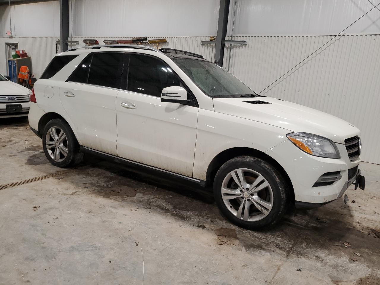 2013 Mercedes-Benz M-klasse VIN 4JGDA5JB1DA188888 Copart auction photo, mechanical damage thumbnail 4
