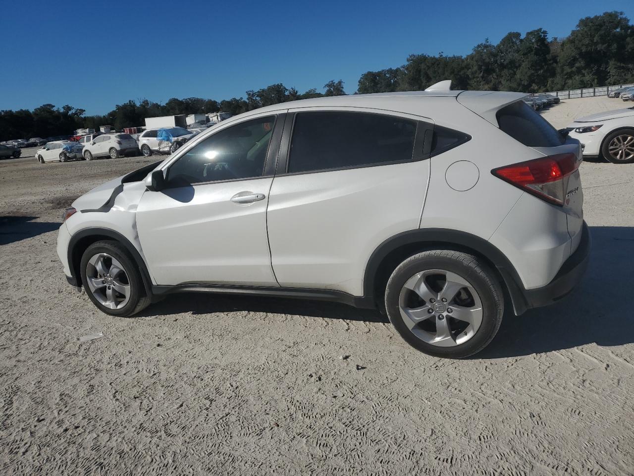 2020 Honda HR-V VIN 3CZRU5H38LM716955 Copart auction photo, front end damage thumbnail 2