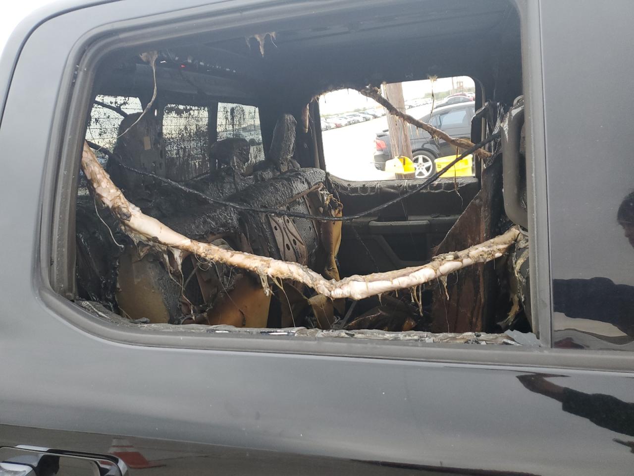 2016 Ford F-150 VIN 1FTEW1CG8GKE30327 Copart auction photo, burn damage thumbnail 10