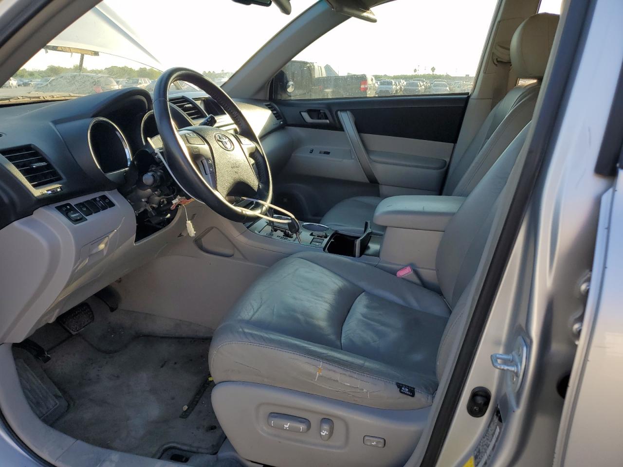 2009 Toyota Highlander VIN JTEES43A992110733 Copart auction photo, front end / side damage thumbnail 7
