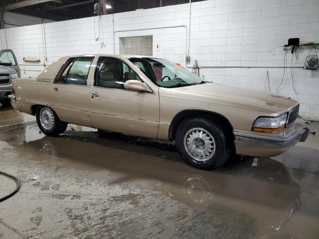 1996 Buick Roadmaster VIN 1G4BT52P7TR404027 Copart auction photo, all over / vandalism damage thumbnail 4