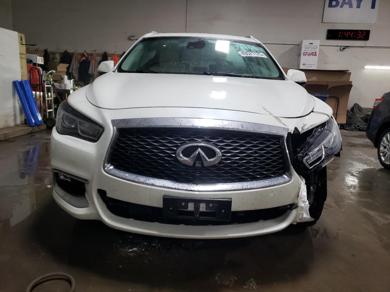 2016 Infiniti QX60 VIN 5N1AL0MM4GC526872 Copart auction photo, front end damage thumbnail 5