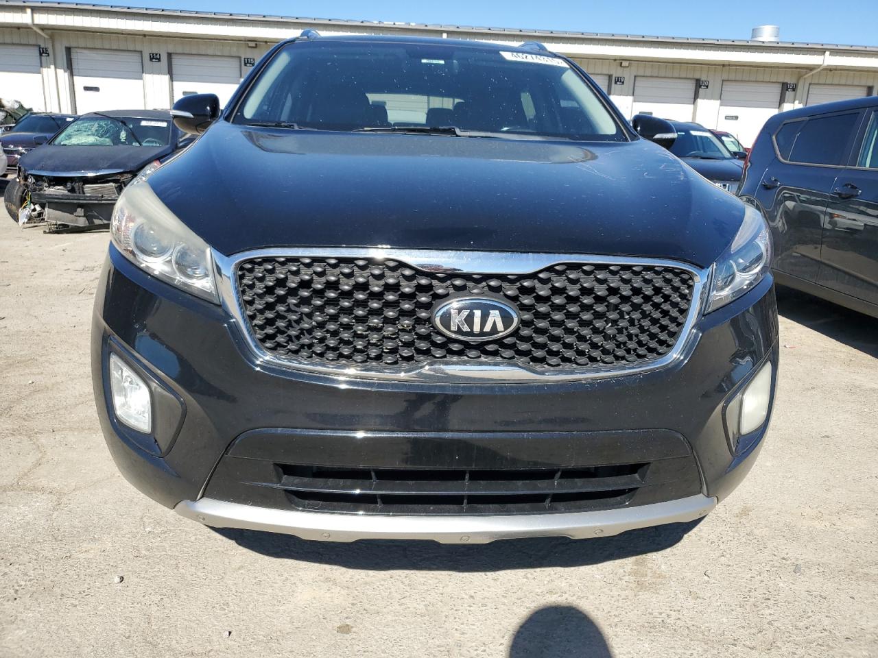 2016 KIA Sorento VIN 5XYPKDA57GG018963 Copart auction photo, rear end damage thumbnail 5