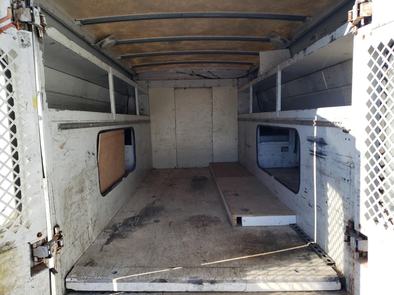 2009 GMC Savana VIN 1GDHG31K091179465 Copart auction photo, front end damage thumbnail 10