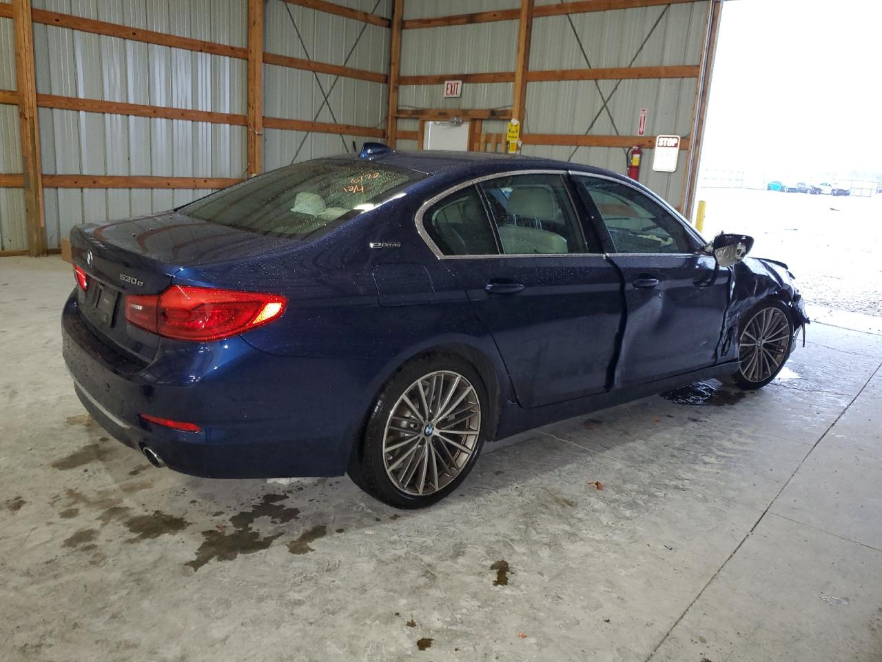 2019 BMW 5er VIN WBAJB1C5XKB376172 Copart auction photo, side / front end damage thumbnail 3