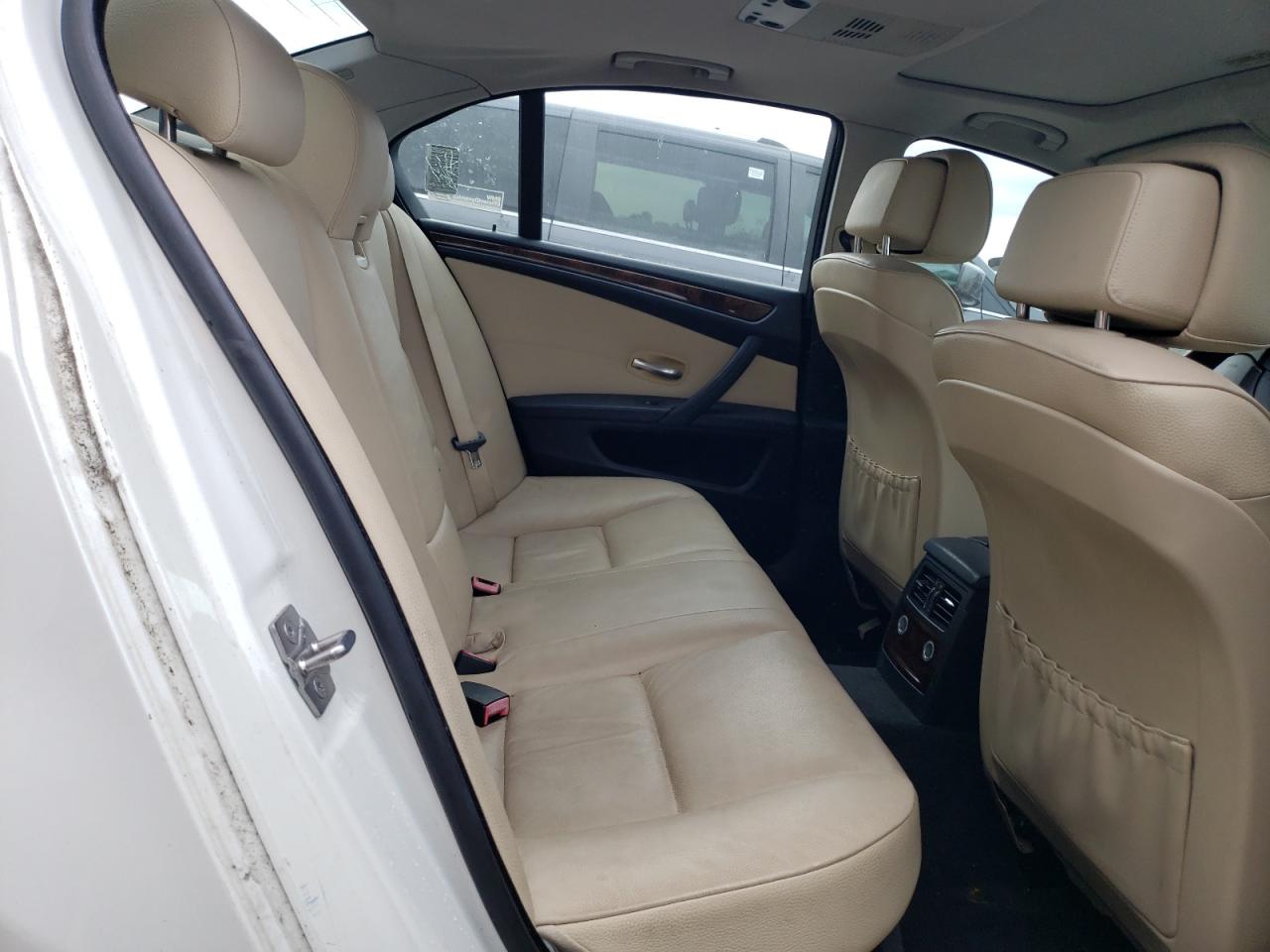 2010 BMW 5er VIN WBANU5C51AC365413 Copart auction photo, front end damage thumbnail 10