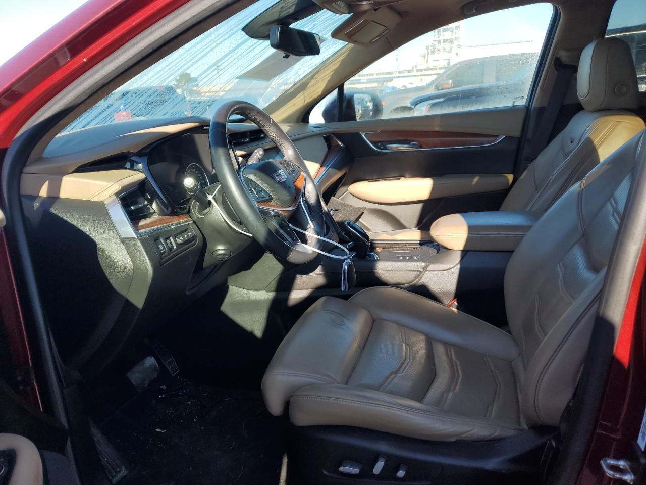 2017 Cadillac XT5 VIN 1GYKNFRS5HZ111467 Copart auction photo, front end damage thumbnail 7