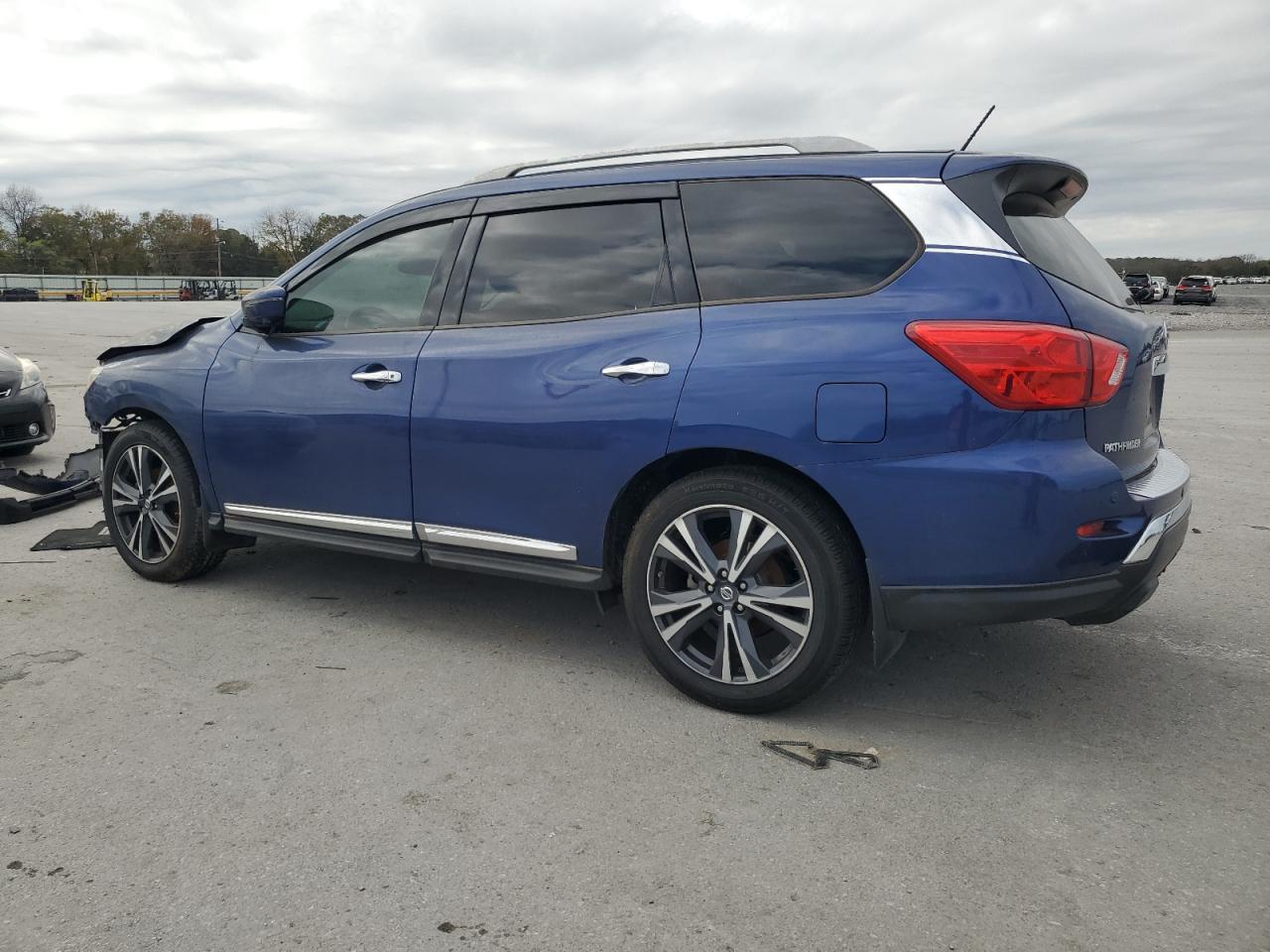 2017 Nissan Pathfinder VIN 5N1DR2MM4HC610974 Copart auction photo, front end damage thumbnail 2