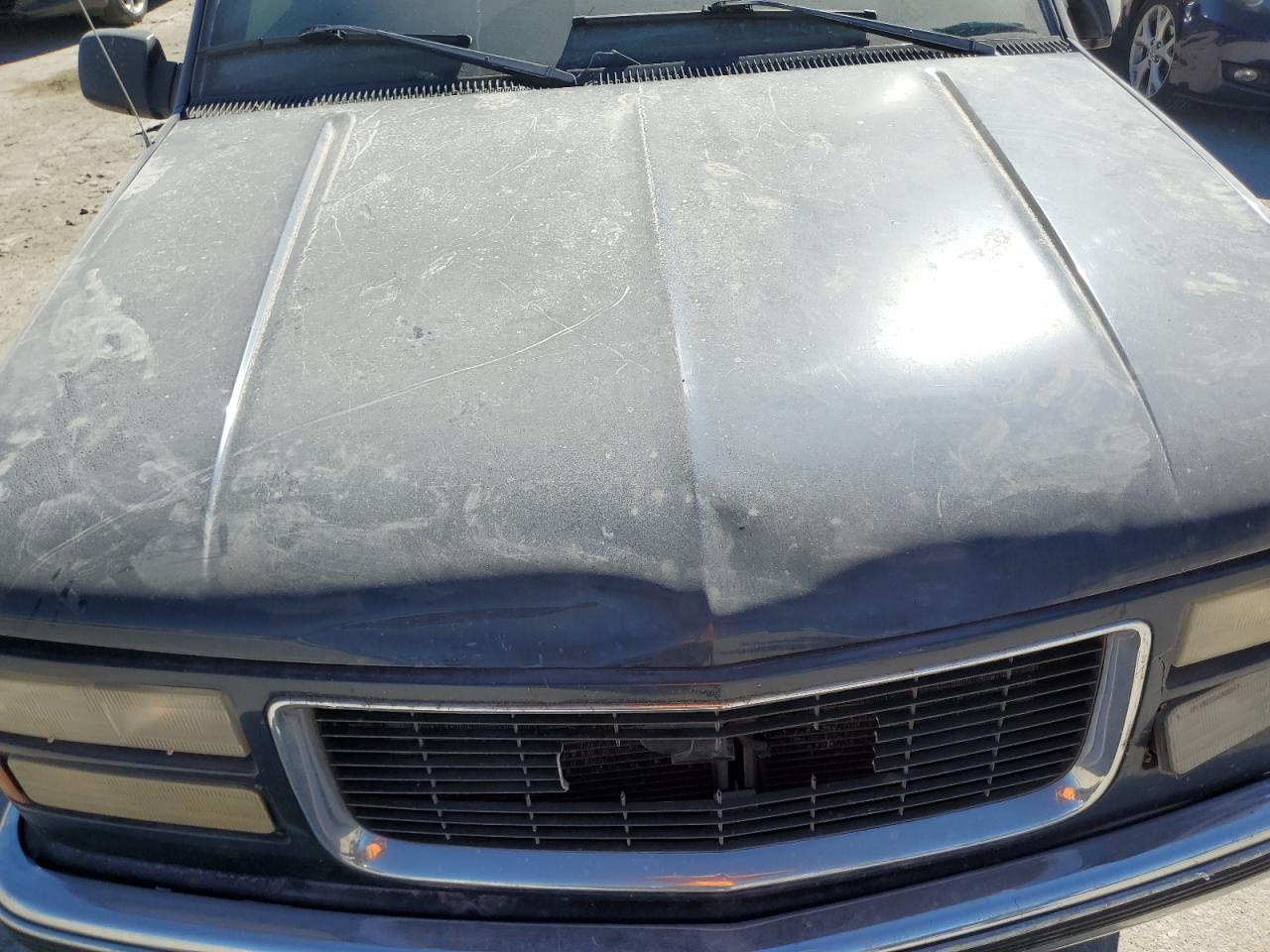 1998 GMC Sierra VIN 1GTEC19M8WE556142 Copart auction photo, side / front end damage thumbnail 11