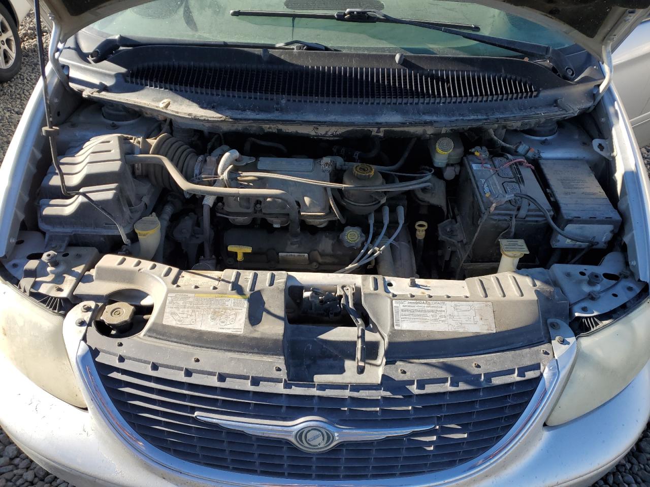 2004 Chrysler Town & Country VIN 2C4GP44R04R505610 Copart auction photo, all over damage thumbnail 11