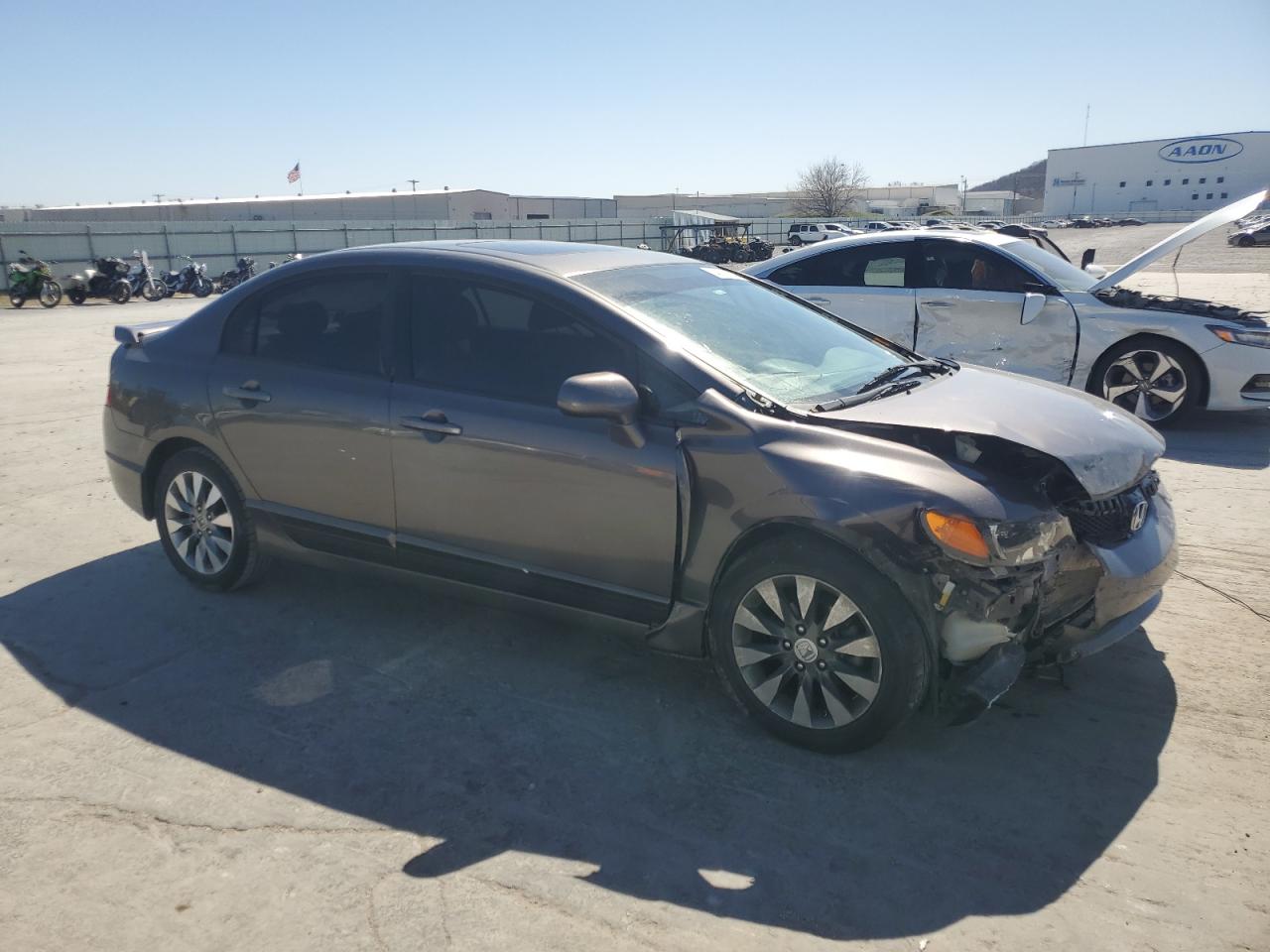2009 Honda Civic VIN 19XFA16909E007909 Copart auction photo, front end / side damage thumbnail 4