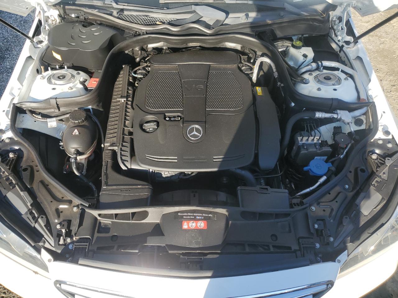 2016 Mercedes-Benz E-klasse VIN WDDHF5KB2GB202467 Copart auction photo, front end damage thumbnail 12