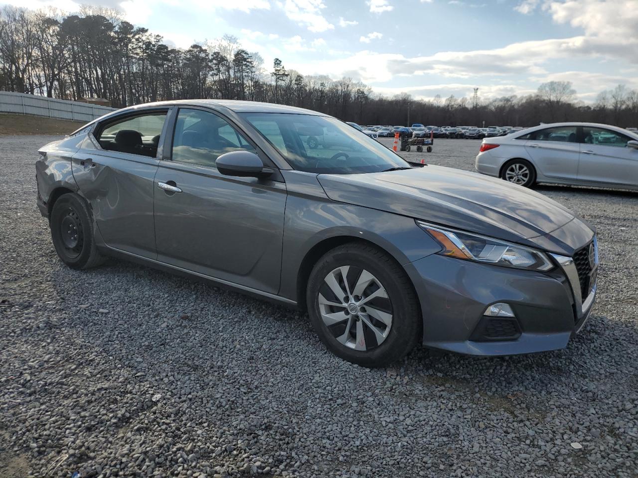 2020 Nissan Altima VIN 1N4BL4BV2LC209510 Copart auction photo, rear end / side damage thumbnail 4