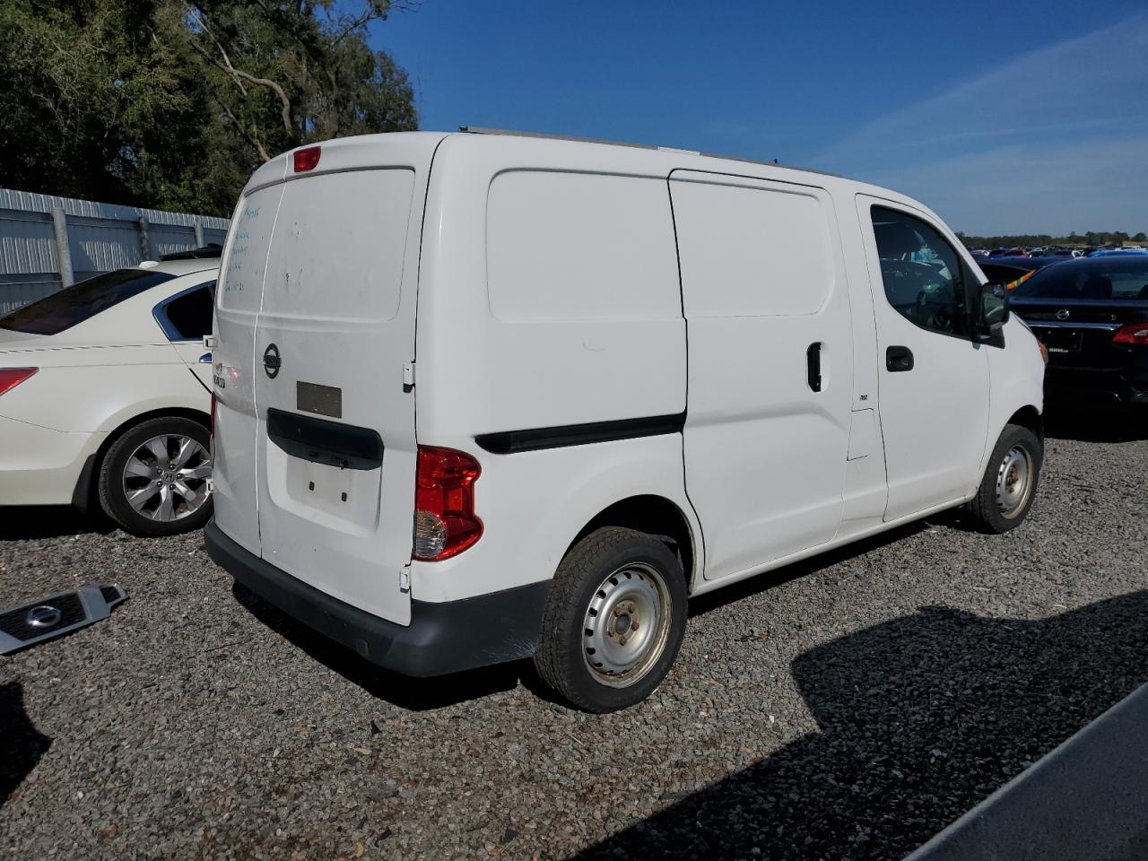 2015 Nissan NV VIN 3N6CM0KN5FK723965 Copart auction photo, side / front end damage thumbnail 3