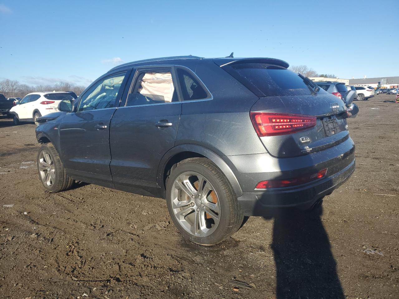 2018 Audi Q3 VIN WA1JCCFS9JR031177 Copart auction photo, front end damage thumbnail 2