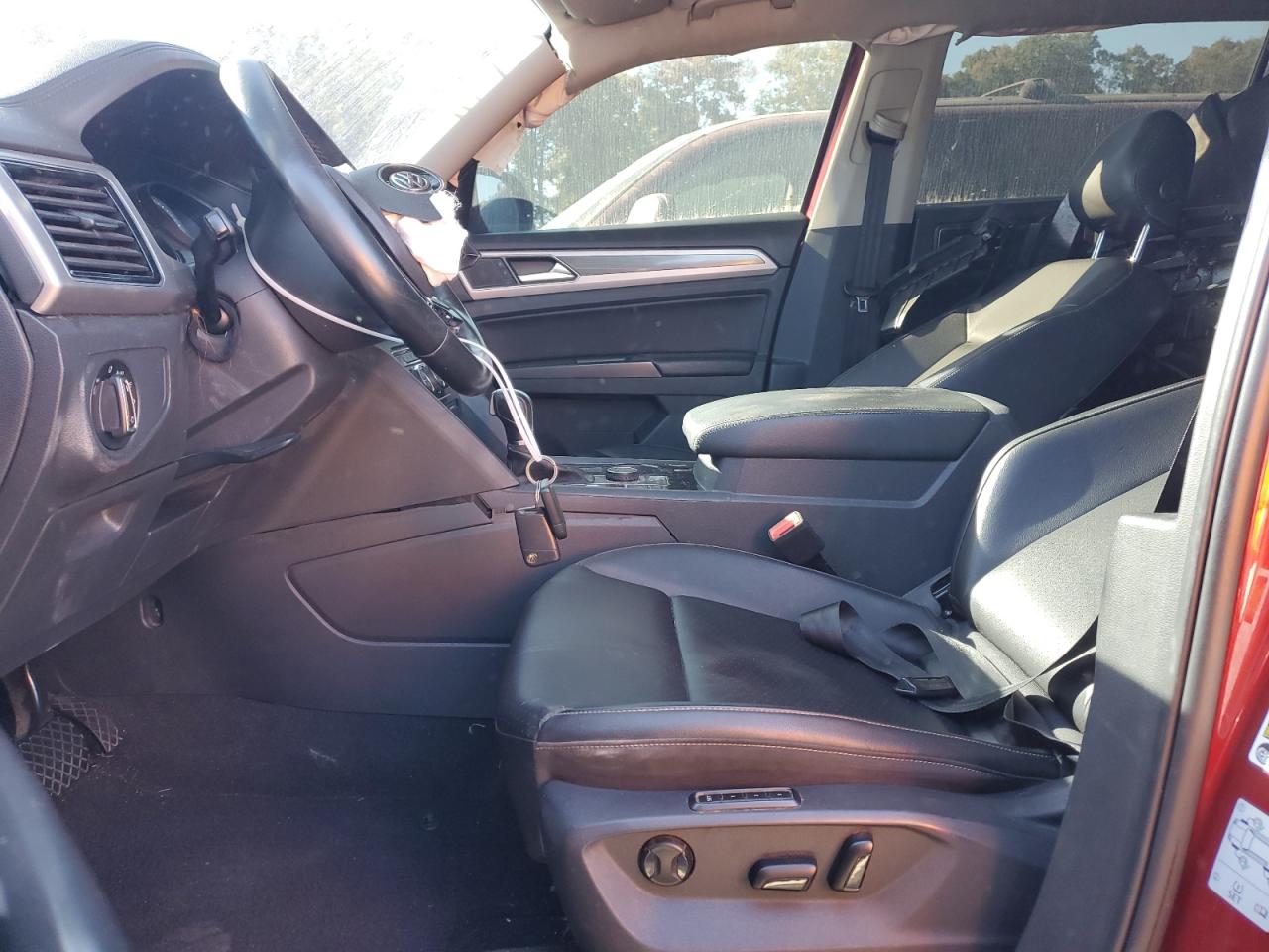 2018 Volkswagen Atlas VIN 1V2MR2CA8JC561875 Copart auction photo, front end damage thumbnail 7