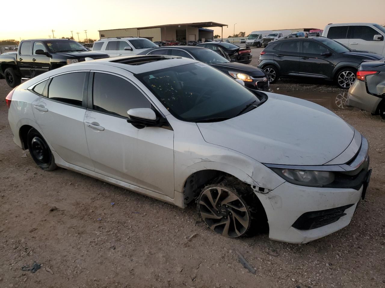 2018 Honda Civic VIN 2HGFC2F70JH502992 Copart auction photo, all over / minor dent/scratches damage thumbnail 4