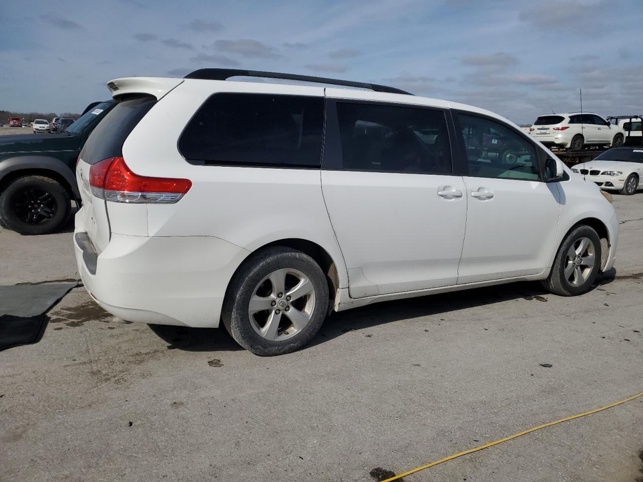 2011 Toyota Sienna VIN 5TDKK3DC9BS134370 Copart auction photo, all over damage thumbnail 3