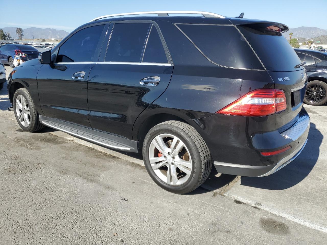 2013 Mercedes-Benz M-klasse VIN 4JGDA5JB1DA160718 Copart auction photo, undercarriage / front end damage thumbnail 2