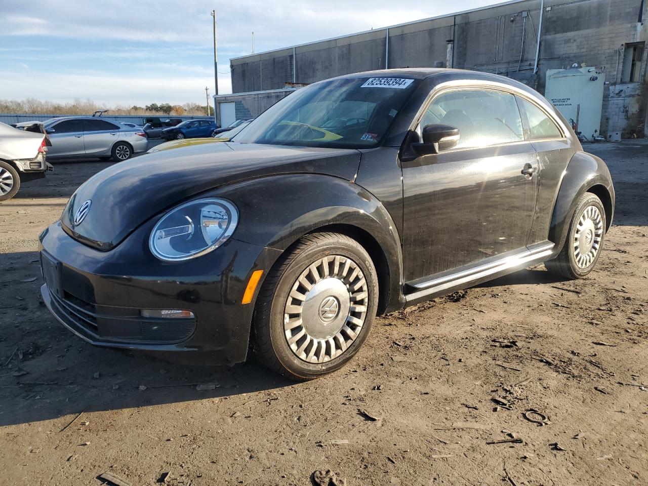 2014 Volkswagen Beetle VIN 3VWJ17AT3EM646122