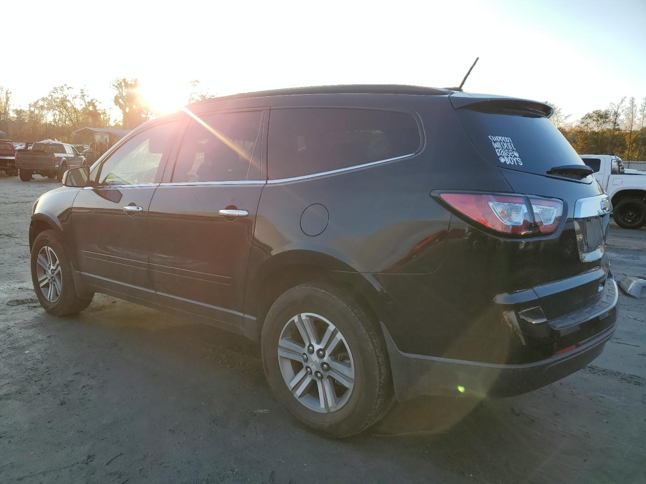 2016 Chevrolet Traverse VIN 1GNKRGKD9GJ134718 Copart auction photo, front end / minor dent/scratches damage thumbnail 2