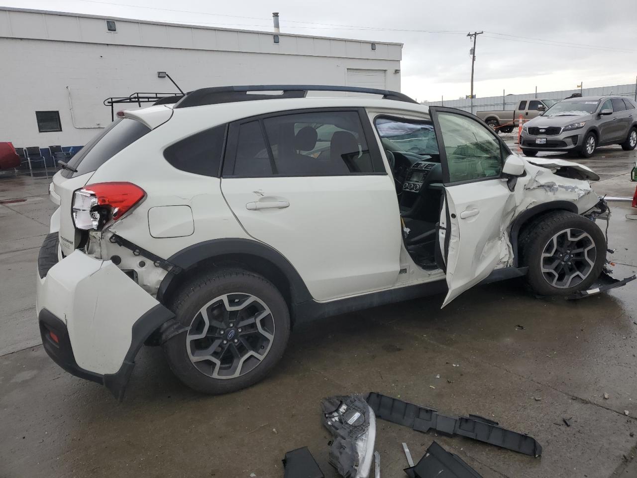 2016 Subaru XV VIN JF2GPABC2G8262056 Copart auction photo, front end / all over damage thumbnail 3