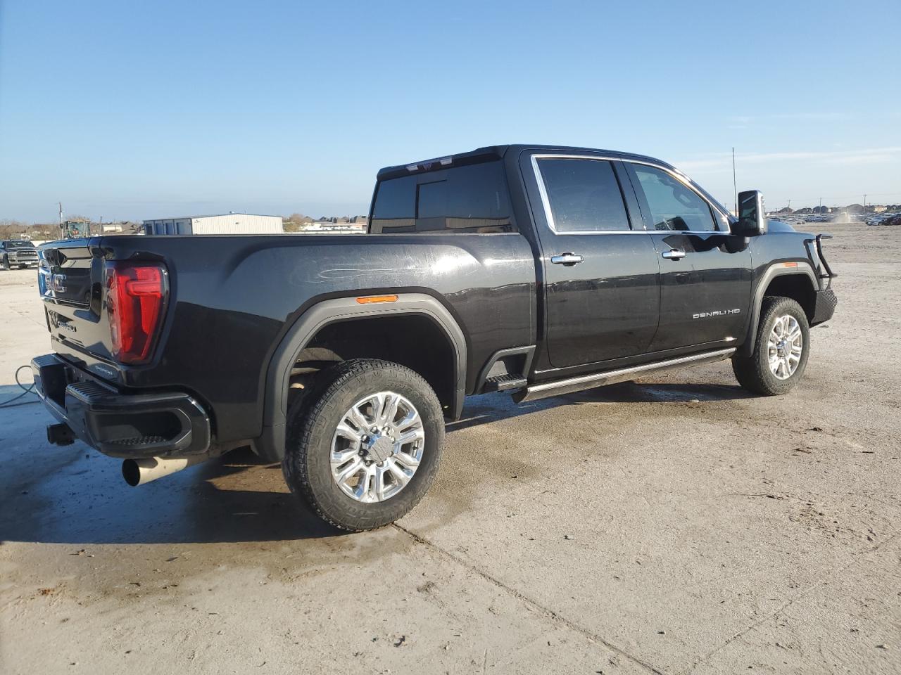 2022 GMC Sierra VIN 1GT49REY9NF184594 Copart auction photo, side / minor dent/scratches damage thumbnail 3