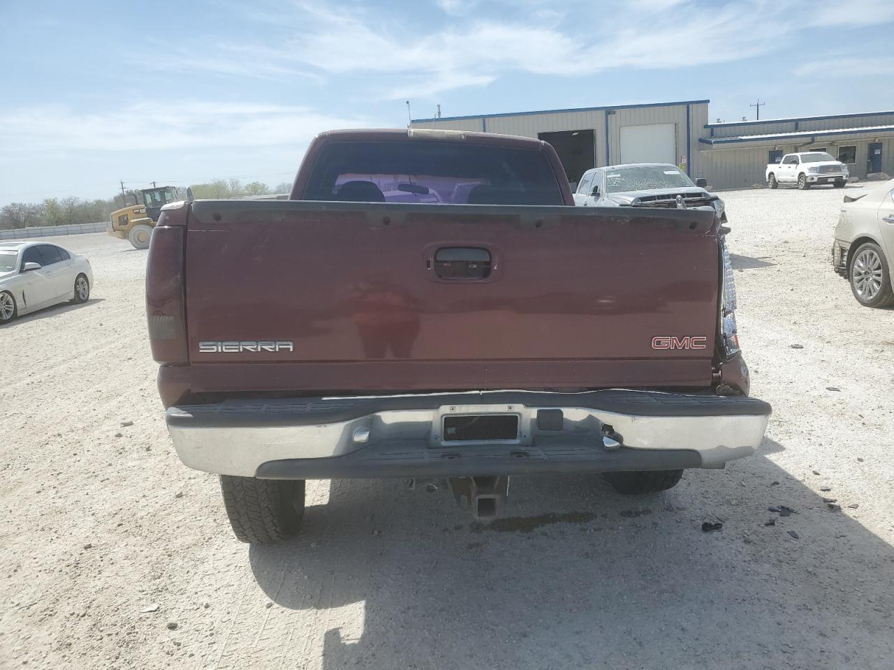 2000 GMC Sierra VIN 1GTEK19T8YE239720 Copart auction photo, front end / rear end damage thumbnail 6