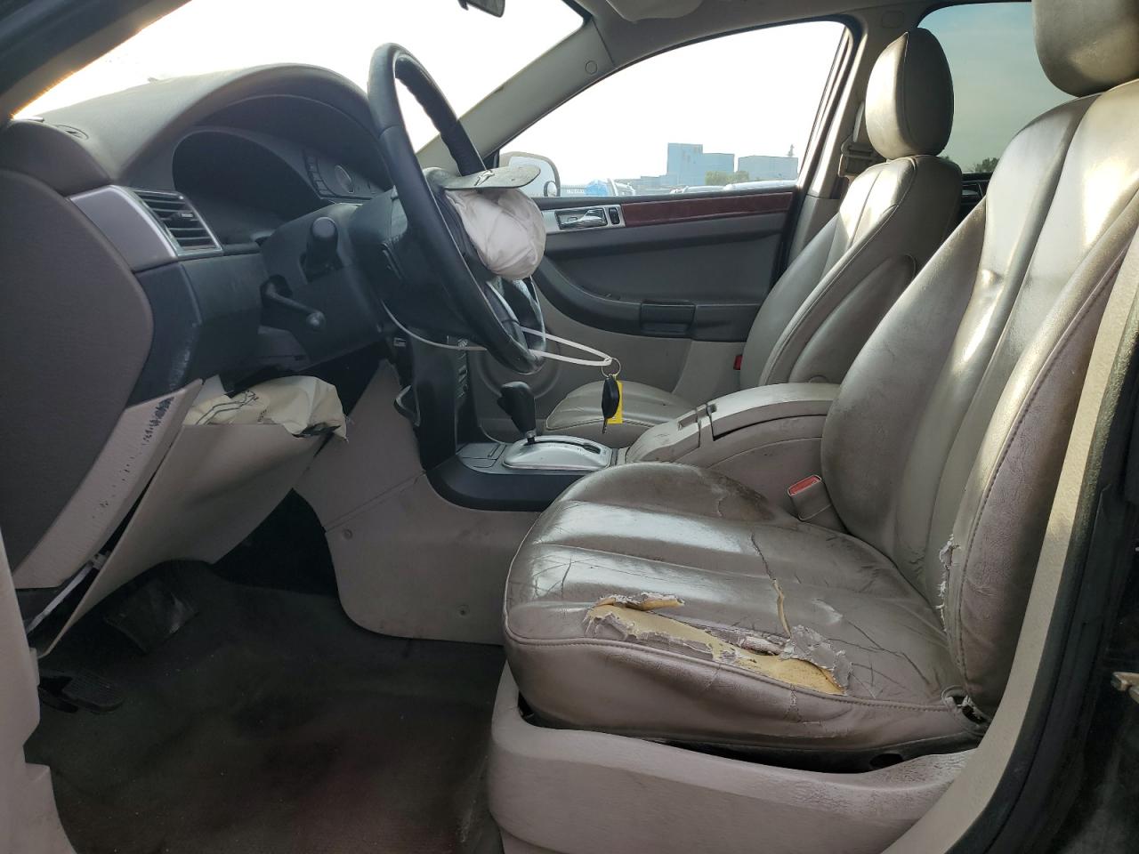 2005 Chrysler Pacifica VIN 2C4GM684X5R654711 Copart auction photo, front end damage thumbnail 7
